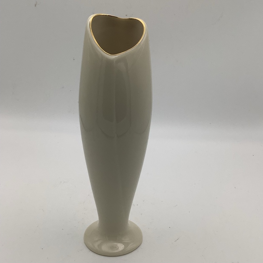 Lenox Footed Bud Vase with Gold Heart Shaped Rim